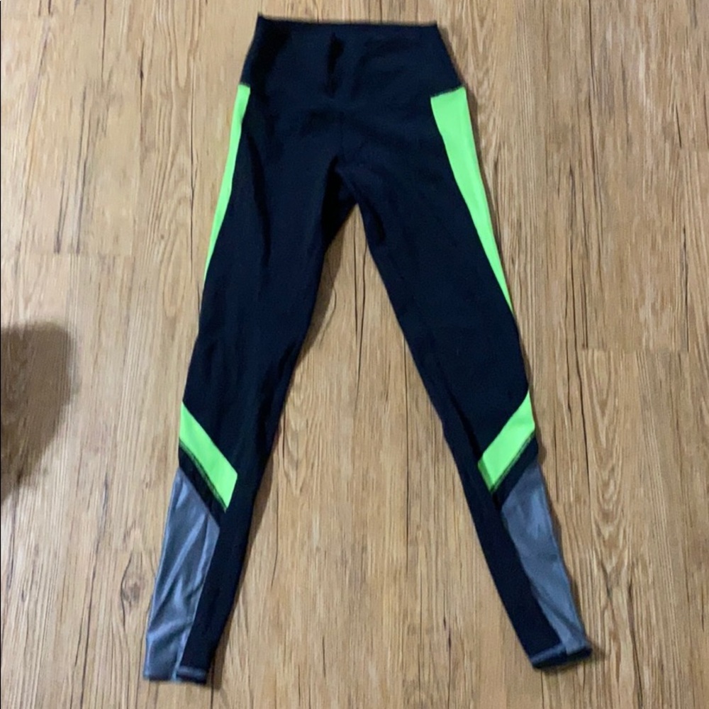 ALO High Waisted Leggings